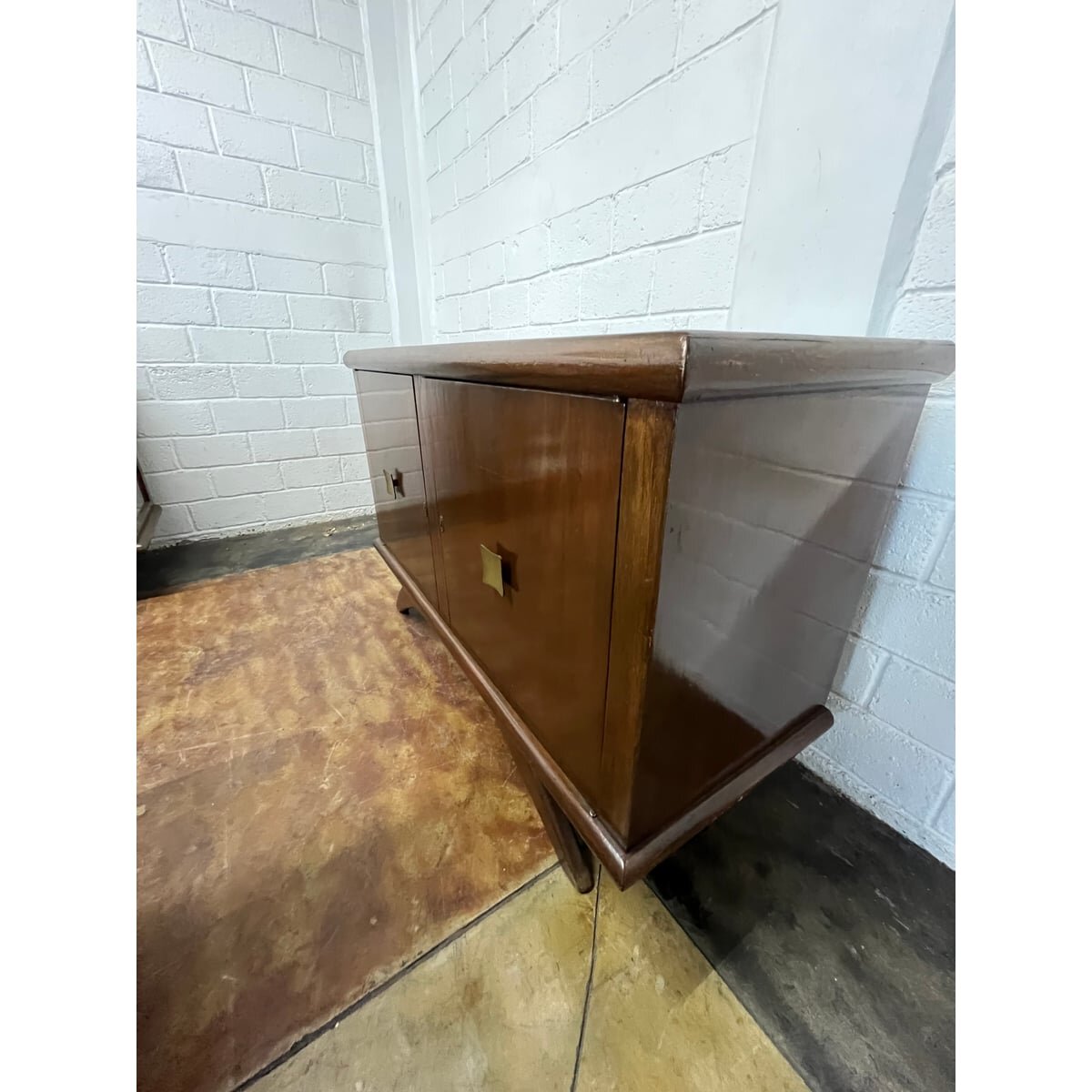 Comedor Vintage Palo Rosa para 6 Personas con Vitrina y Gabinete — foto 7