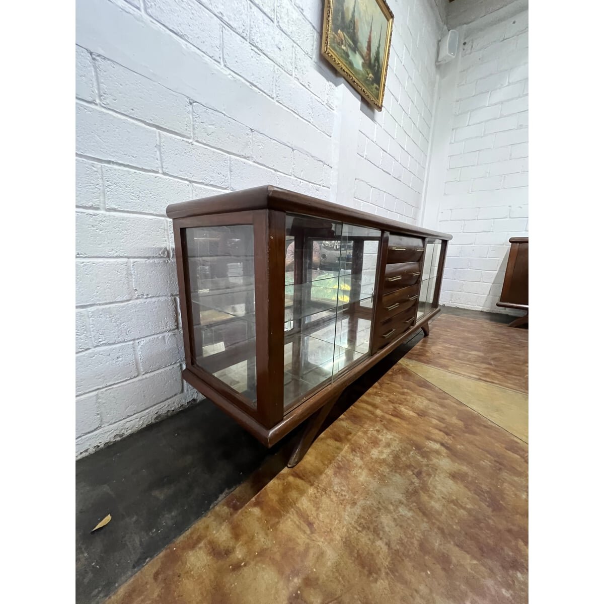 Comedor Vintage Palo Rosa para 6 Personas con Vitrina y Gabinete — foto 5
