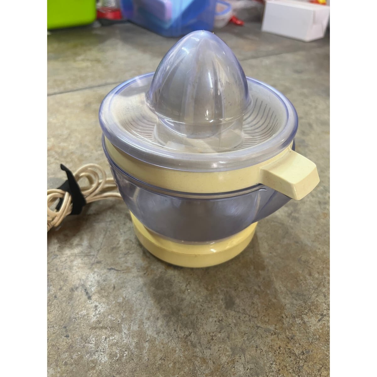 Extractor de Jugos Eléctrico Timco para Cítricos — foto 3