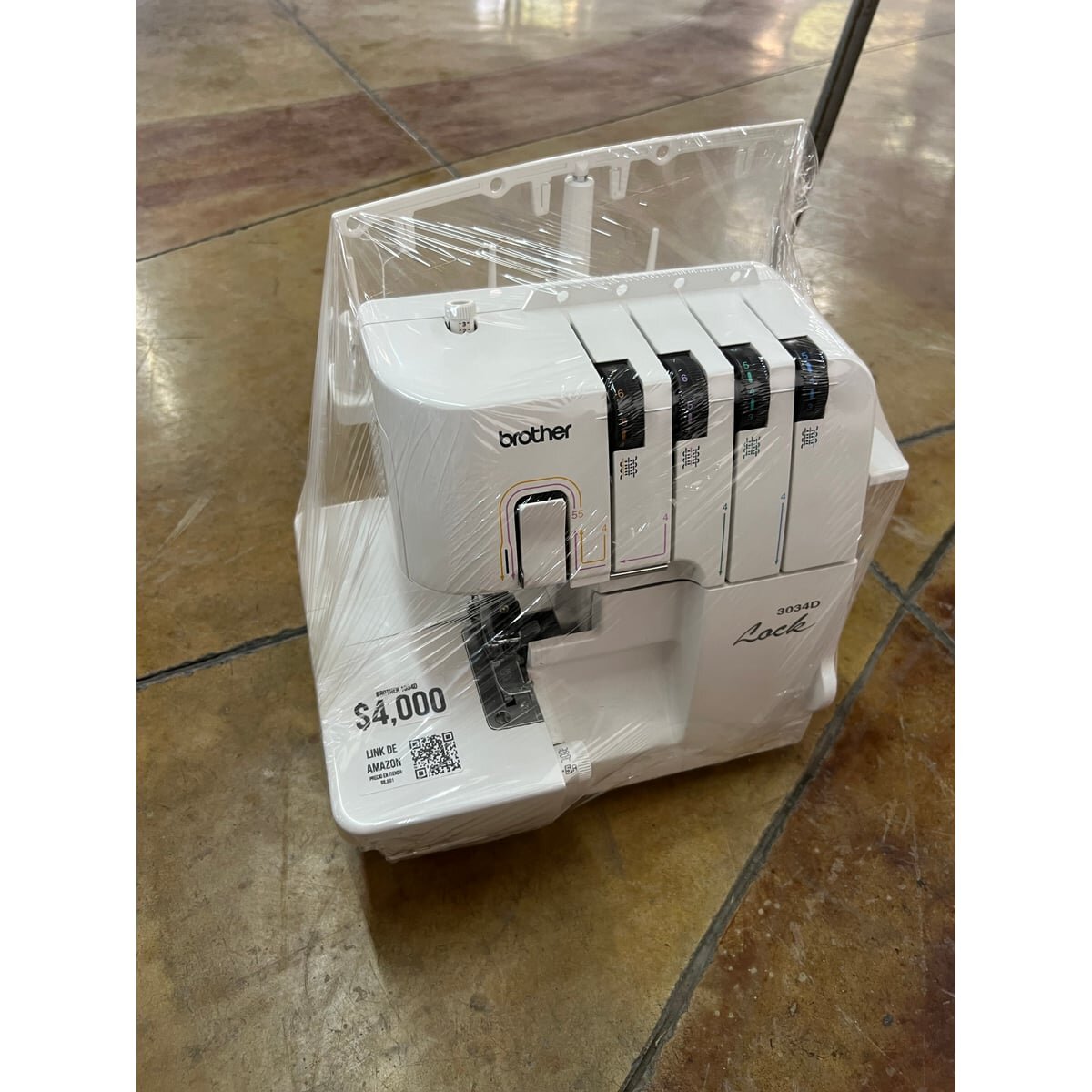 Maquina de Coser Overlock Brother 3034D de 3-4 Hilos — foto 2